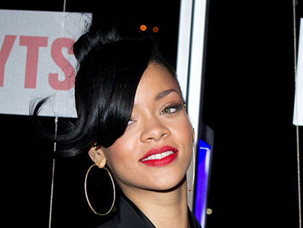 Rihanna Blames Accountant In Lawsuit For Losing US$9 Million