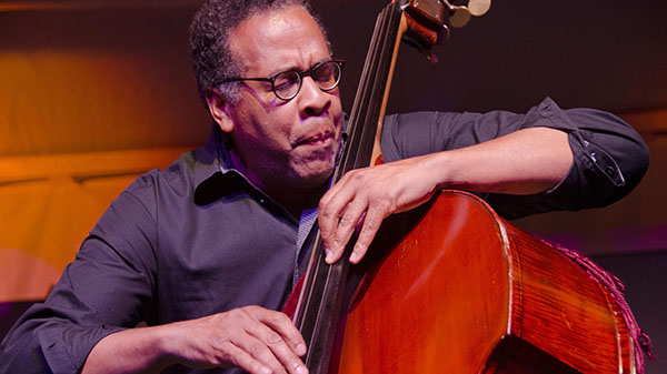 Stanley Clarke Closes Toronto Jazz Fest With Multiple Standing Ovations
