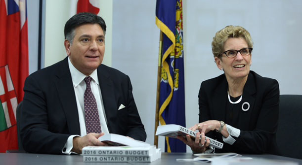 Ontario 2016 Budget Promises Free College and University Education To Financially-Challenged Students