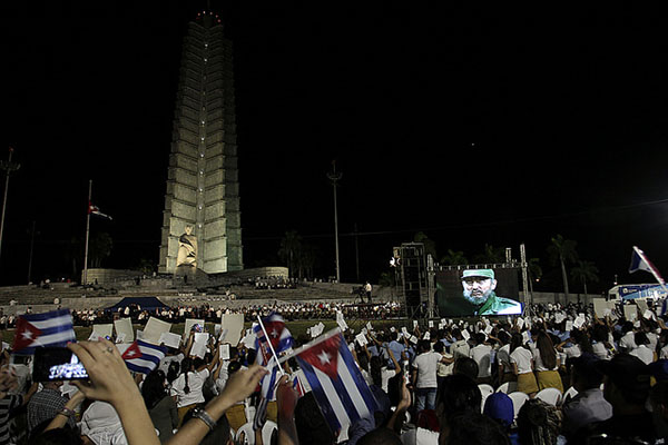 Hundreds of thousands of Cubans took part in the mammoth rally held Nov. 29 to pay homage to the late Fidel Castro in Havana’s Plaza de la Revolución, attended by leaders from every continent. Photo credit: Jorge Luis Baños/IPS.
