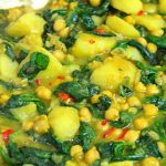 Vegan Recipe: Classic Curry Chickpeas With Potato And Spinach